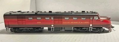 Life-Like Proto 1000 HO Scale DL-109 LOCOMOTIVE Gulf Mobile & Ohio #271 - Image 1 of 4