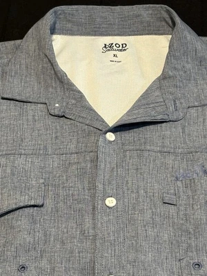 IZOD Saltwater Shirt Mens XL Blue Short Sleeve Button 100% Polyester Classic - Image 1 of 4