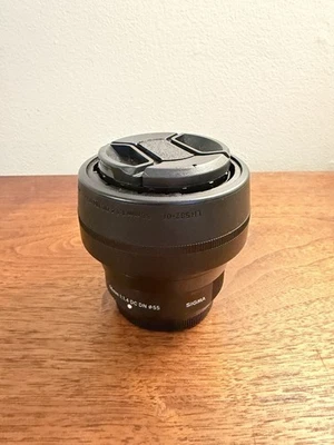 Sigma Contemporary 56mm f/1.4 DC DN Lens for Fujifilm X Mount - Black - Image 1 of 4