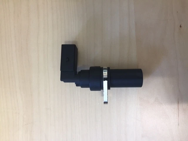 Land Rover Freelander 1 Td4 Crank Sensor NSC100880L - Image 1 of 1