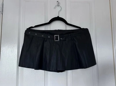 Ladies Black Leatherette Bardot Skorts With Belt, Size M - Image 1 of 4