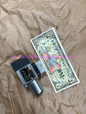 HED8OA-2X/350K14V NEW PRESSURE SWITCH R901107796 HED8OA-20/350K14V Via DHL/Fedex - Image 1 of 2