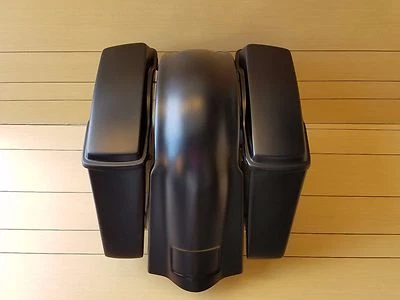 SOFTAIL 4"EXTENDED STRECH BAGS,LIDS AND REAR FENDER INCLUDED FOR HARLEY DAVIDSON - Image 1 of 4