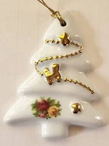 Vintage Royal Albert 1962 Old Country Roses White China Tree Shaped Ornament  - Bild 1 von 4