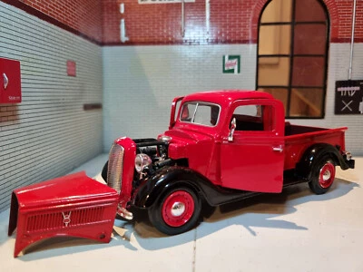 Ford 1937 Pickup Truck Red Vintage Motormax 73233 1:24 Diecast Scale Model Car - Image 1 of 4