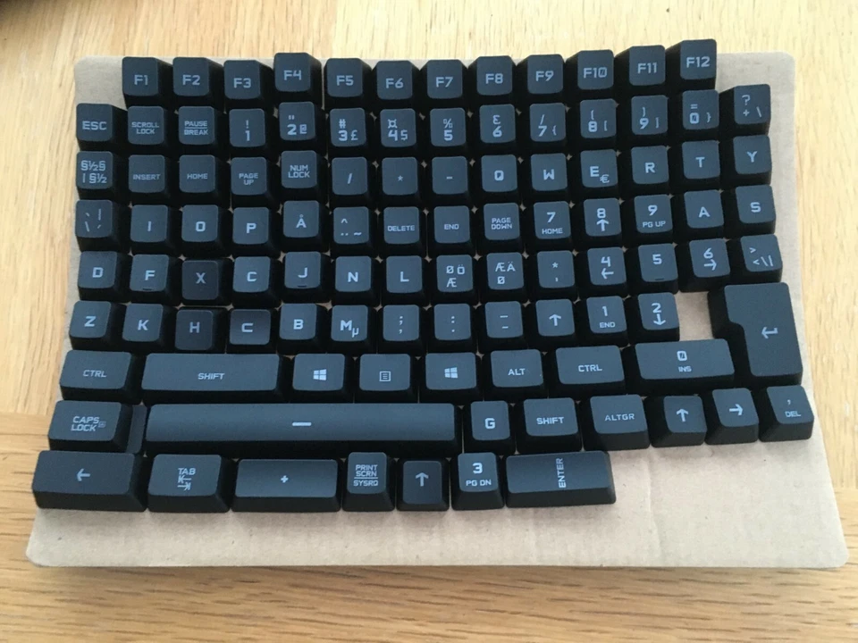Single keycaps for Logitech G810 and other Romer-G keyboards - Nordic layout - Image 1 of 1