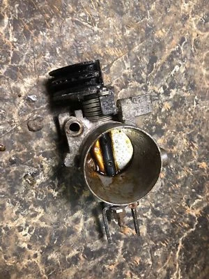 Корпус дроссельной заслонки/клапан в сборе DODGE INTREPID 95 96 97 - Изображение 1 из 3