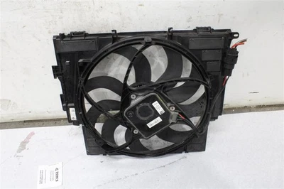 RADIATOR FAN ASSEMBLY BMW 528i 12 13 14 15 16 1374167 Foto 1 de 4