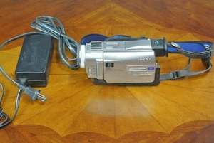Sony DCR-TRV11 HandyCam videocamera alta definizione MiniDv Mini DV trasferimento video - Foto 1 di 1