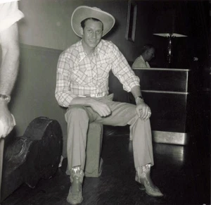 Hawkshaw Hawkins VINTAGE Candid 3,5x3,5 foto 1956 - Foto 1 di 2