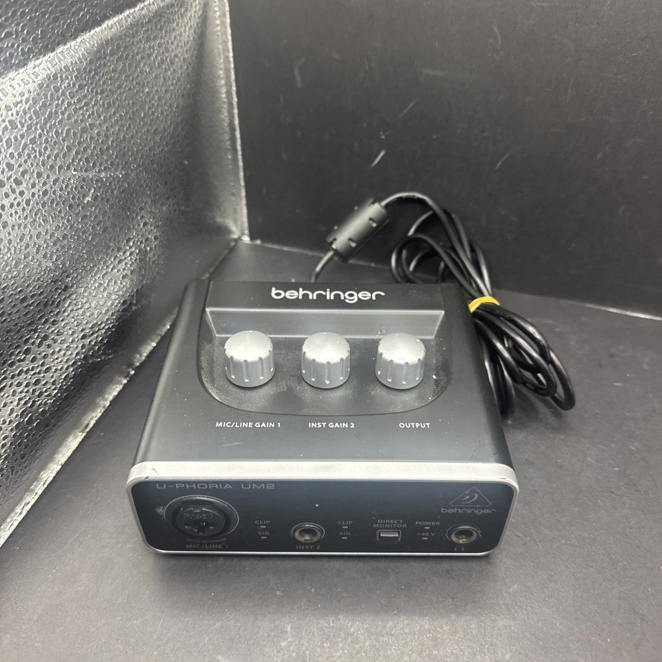 Behringer U-PHORIA UM2 Single Channel Audio Interface - Black - Image 1 of 4