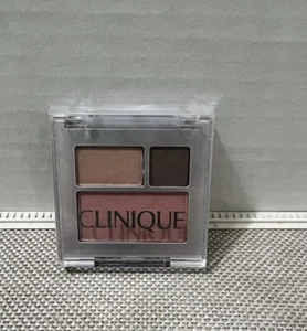 CLINIQUE All About Shadow E0 corteza de chocolate/16 días en fecha/ 01 trébol nuevo - Imagen 1 de 3