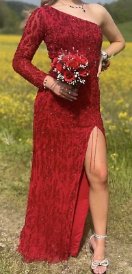 VESTIDO SHERRI HILL ROJO CUENTAS LARGO UN HOMBRO CON BORLAS ESTILO 54394 TALLA 0  Foto 1 de 4