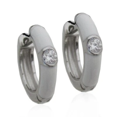 Orecchini a cerchio mm 14 in argento 925 rodiato con zircone e smalto bianco - Immagine 1 di 2