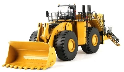 Diecast Masters Caterpillar 995  Wheel Loader 85716 1:50 LARGE MODEL - Image 1 of 4