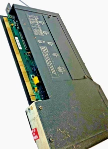 Square D SyMax 8030 RIM-121 Ser B Analog Input Module, gebraucht (E2) - Bild 1 von 10