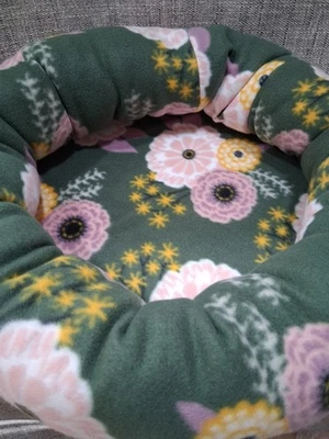 FLEECE Donut Pet BED Small Dogs Cats Soft Warm USA Handmade Green Floral - Image 1 of 3