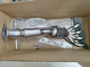 Catalytic Converter w/ Integrated Exhaust Manifold For Mazda 3 2.0L 2010-2013 - Picture 1 of 1