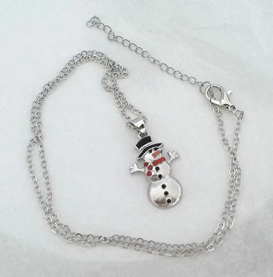 Nuevo Colgante Muñeco de Nieve Esmalte y Cristal Tono Plateado 17" + 2" Ext. Collar Foto 1 de 4