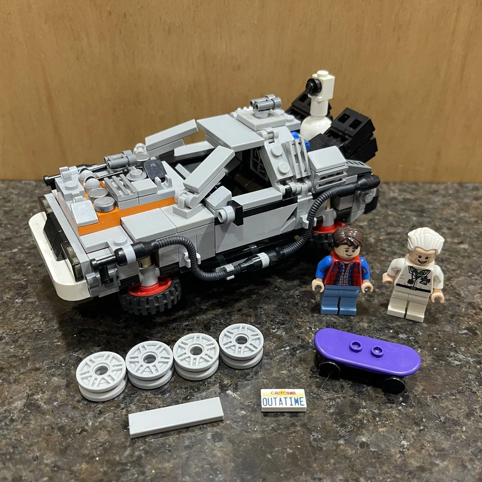 LEGO Ideas BTTF DeLorean Time Machine (21103) - Back to the Future 100% Complete - Image 1 of 4