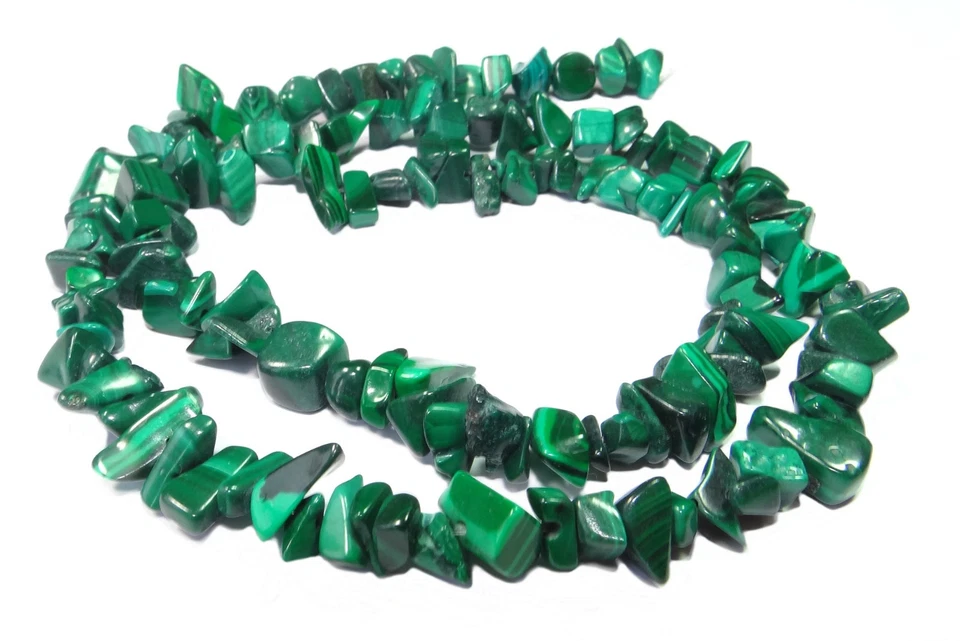 😏 Malachit (echter!) Splitter-Nuggets ca. 5 - 8 mm Perlen Strang für Kette 😉 - Bild 1 von 1