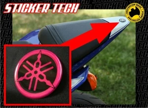 R6 R1 TAIL FAIRING COVER PINK & BLACK YAMAHA TUNING FORK EMBLEM BADGE STICKER - Picture 1 of 2