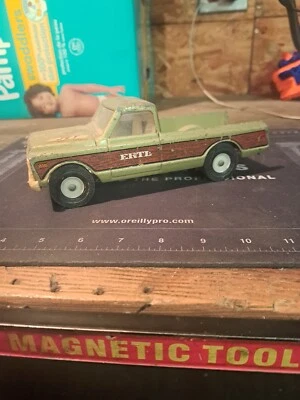 Camioneta pickup ERTL GMC diecast años 60 con lados de grano de madera verde lima 8" Foto 1 de 4
