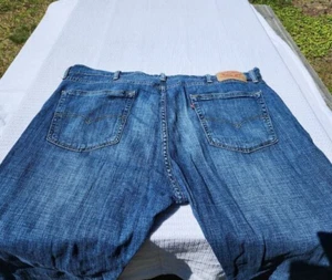 Levis 505 medium blue denim Jeans red tab tag Strauss zipper fly mens sz 42 x 30 - Picture 1 of 4