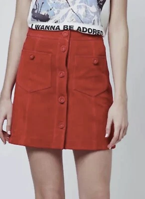 Minifalda Topshop de gamuza roja talla 8 botones bolsillos delanteros nueva con etiquetas 36 UE/4 EE. UU. Foto 1 de 4