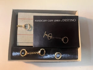 Vintage 1960's New in orginal box Handcuff cuff links and Tie Tac - Picture 1 of 2