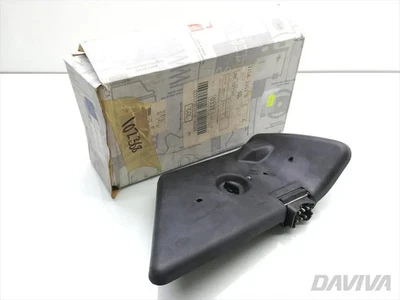 Mercedes-Benz 124 Lampenfassung für Rücklichtbirne Hinteren 1989 Coupe Schwarz - Image 1 of 4