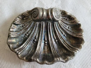 Metal Vintage SEASHELL SHAPED Footed SOAP DISH Jewelry Ring Trinket Holder VIP - Bild 1 von 5
