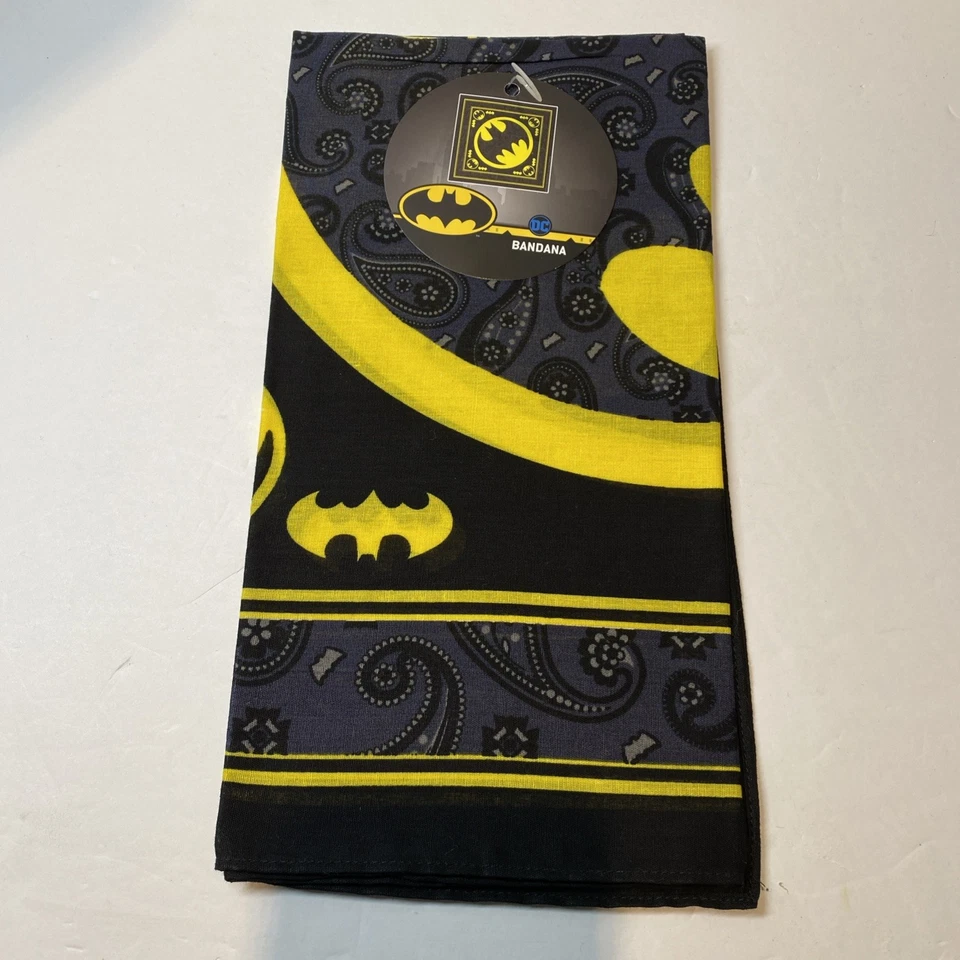 Pañuelo Paisley Negro/Amarillo y Azul Logo Batman Oficial DC Comics Foto 1 de 4