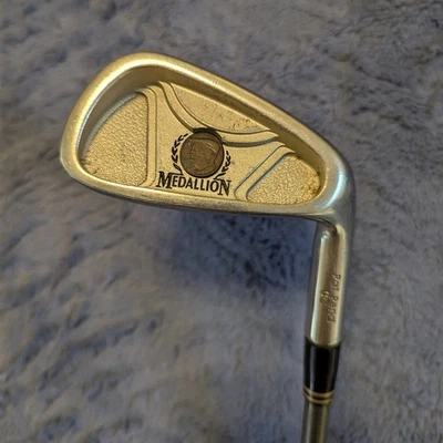 Ben Hogan Medallion 6 Iron FM 4.5 Graphite Shaft RH 38" Vintage Golf Club - Image 1 of 4