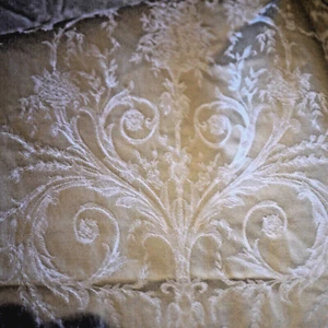 Arabesque Pattern Medium Scale Woven Jacquard Cream White Medium Weight - 3 yds - Picture 1 of 6