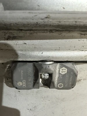 Factory OEM LAMBORGHINI LP640 Gallardo Wheel Tire Pressure Sensor TPMS - Image 1 of 2