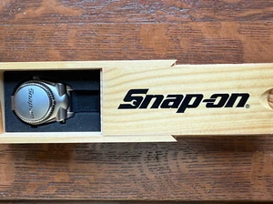 VTG SNAP-ON TOOLS POCKET WATCH ON KEY FOB - ORIGINAL WOOD BOX - NEW BATTERY NOS - Picture 1 of 9