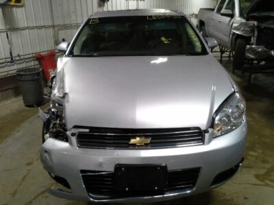 Cilindro maestro de freno usado se adapta a: Chevrolet Impala 2006 con ABS opt JL9 sin policía Foto 1 de 4