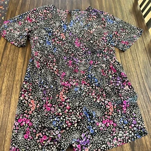 Boohoo Romper Womens US 14 UK 18 plus romper playsuit floral summer vneck tie - Picture 1 of 7