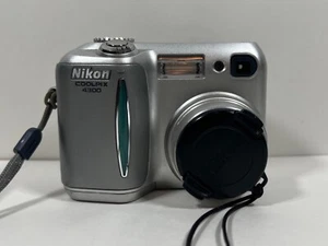 Silver Nikon COOLPIX 4300 4.0MP Digital Camera + Battery - No Charger UNTESTED - Picture 1 of 6