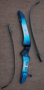 Samick Recurve Bow Agulla Takedown, Samik Universal Limbs 64" 32 lbs, 66" 30 lbs - Picture 1 of 24