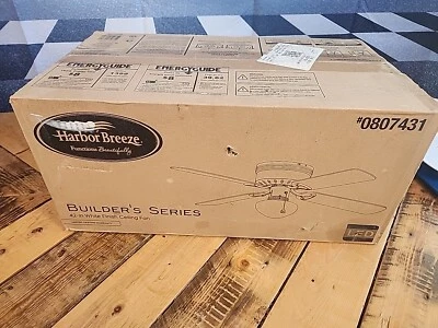 NEW Harbor Breeze Builder's Series LED Ceiling Fan 42-inch White Finish 0807431 - Image 1 of 4