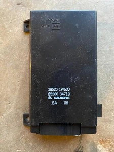 97 98 99 1998 NISSAN PATHFINDER QX4 AIR A/C AMPLIFIER ASSEMBLY 28520-1W600 - Picture 1 of 4