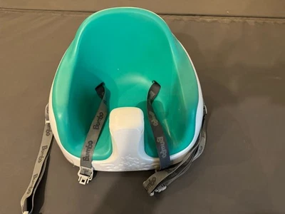 Silla de asiento de piso de espuma suave para bebé Bumbo  Foto 1 de 4