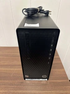 HP Desktop M01-F0014 AMD Ryzen 3 3.6GHz 8GB RAM 3200GB AMD Radeon Vega 8 - Picture 1 of 5