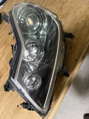 Faro izquierdo Infiniti M35 2006 a 2010 lado del conductor oculto xenón y AFS fabricante original h867 Foto 1 de 4