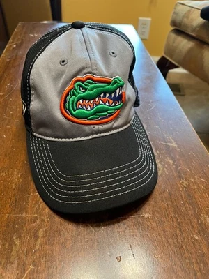 Florida Gators Sombrero, Gorra Negro, Gris Flex Talla 7 1/4-7 1/2 Foto 1 de 4