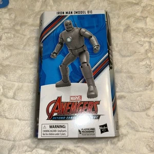 Marvel Legends Iron Man - Model 01 - Picture 1 of 2