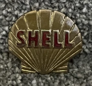 SUPERB VINTAGE 1950’s/60’s SHELL PETROLEUM PIN BADGE-CAP/LAPEL-BY GAUNT LONDON - Picture 1 of 3