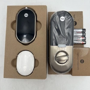Google Nest x Yale Smart WiFi Bluetooth Deadbolt con Nest Connect níquel satinado NUEVO EN CAJA - Imagen 1 de 9